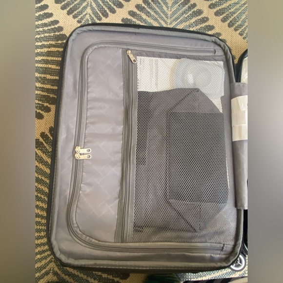 Samsonite Omni PC Hardside Expandable Carry-ON with Spinner Wheels, Black, 20'' - Picture 3 of 12